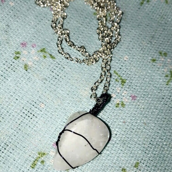 Moonstone pendant - Picture 2 of 2